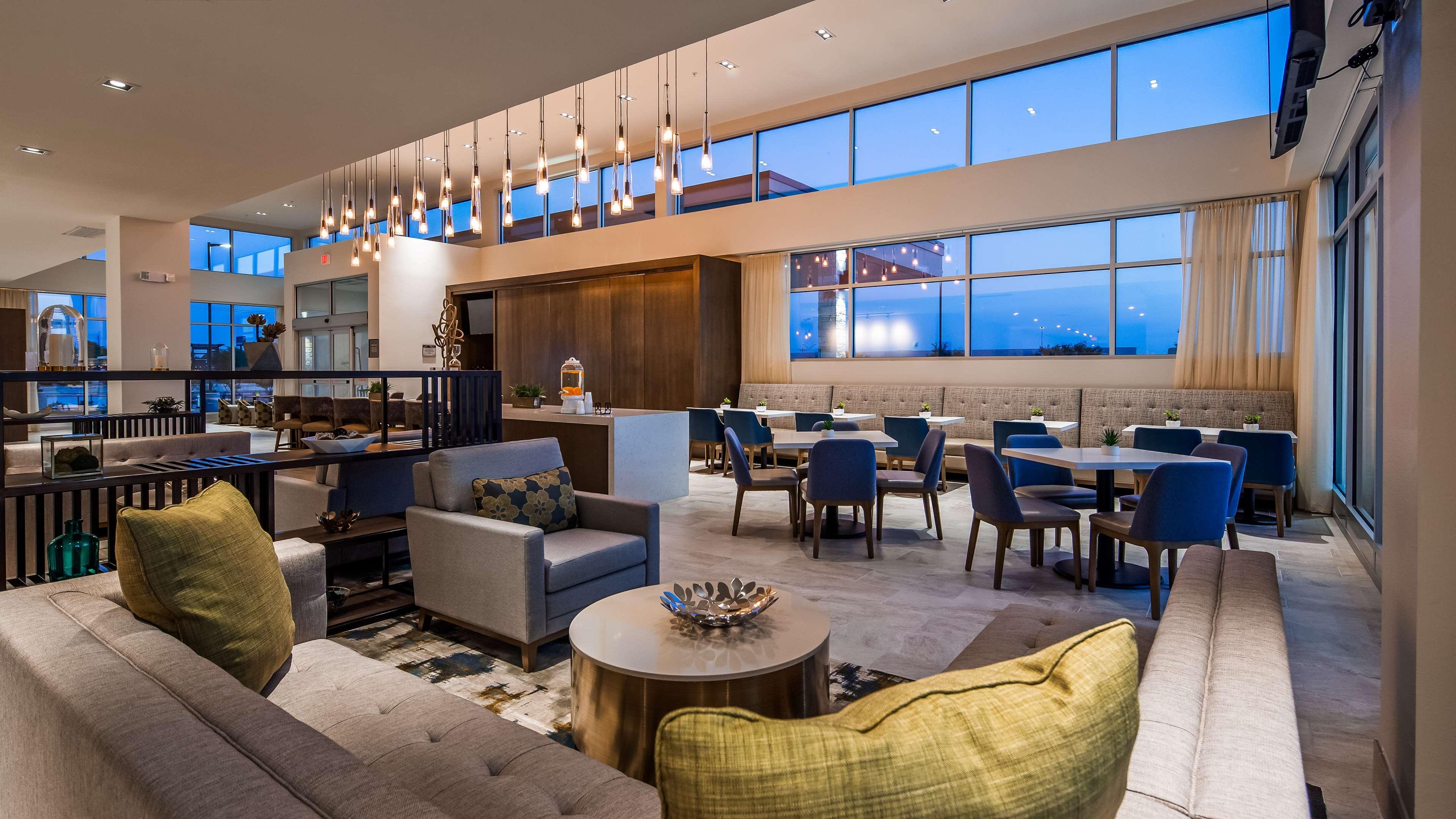 Best Western Plus Drayton Valley All Suites Zewnętrze zdjęcie